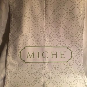 🌺 Miche Table Runner. White / green